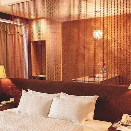 Qin Hai Motel